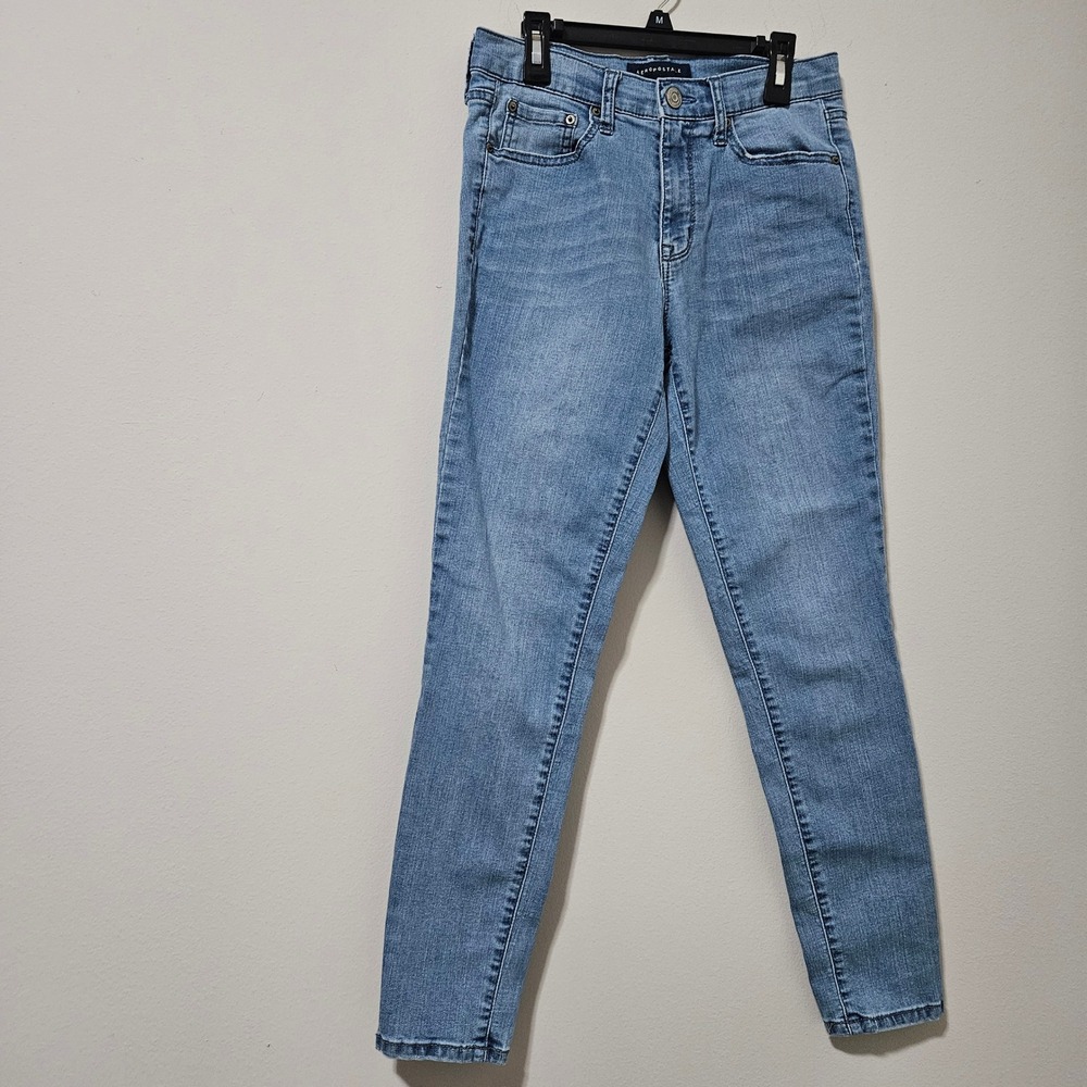 Aeropostale Womens High Waisted Skinny Jeans Medium Wash Blue Denim Size 4 Short